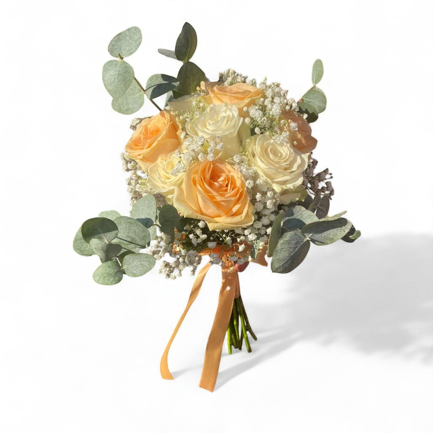 Buchet mireasă cu trandafiri albi și portocalii