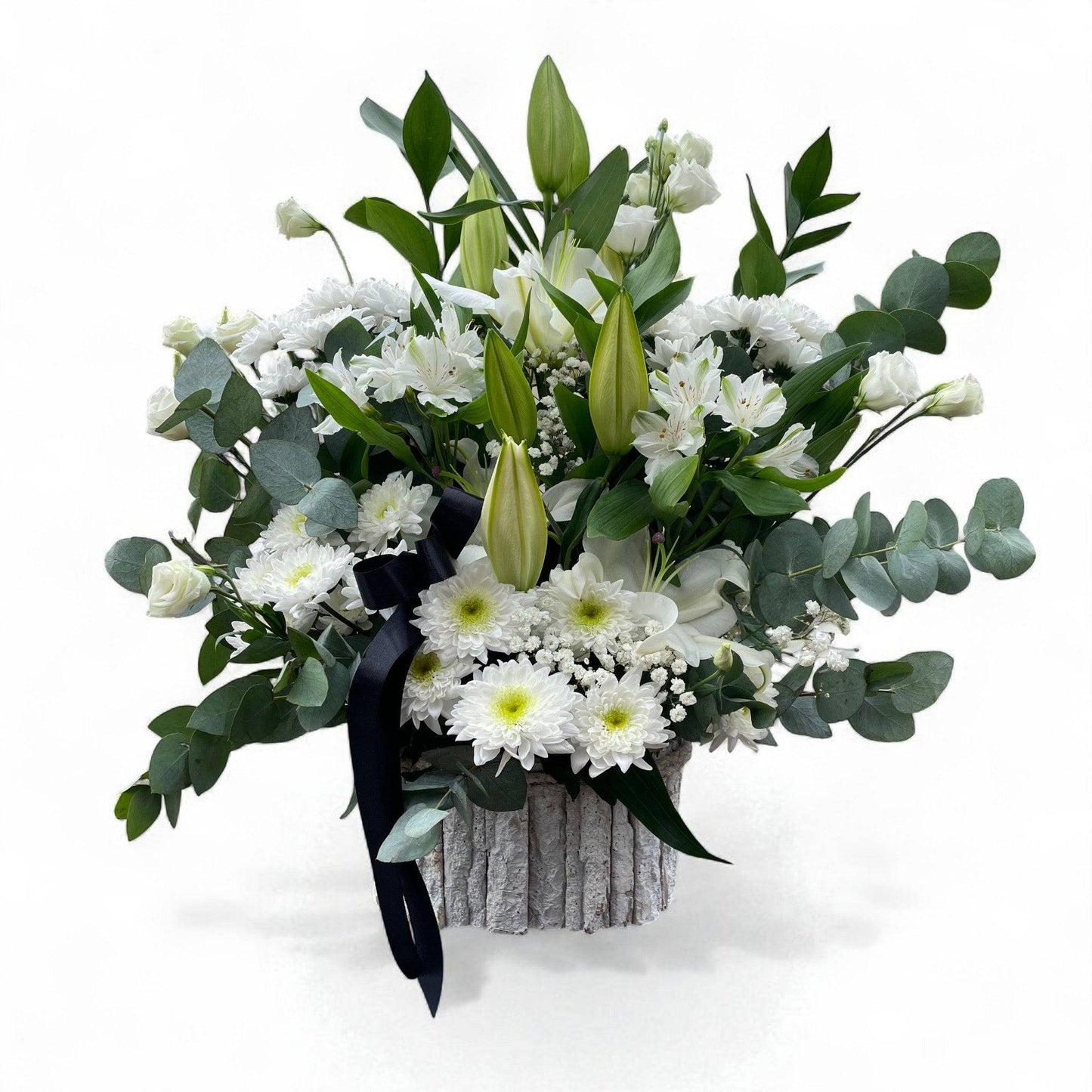 Aranjament funerar în coș